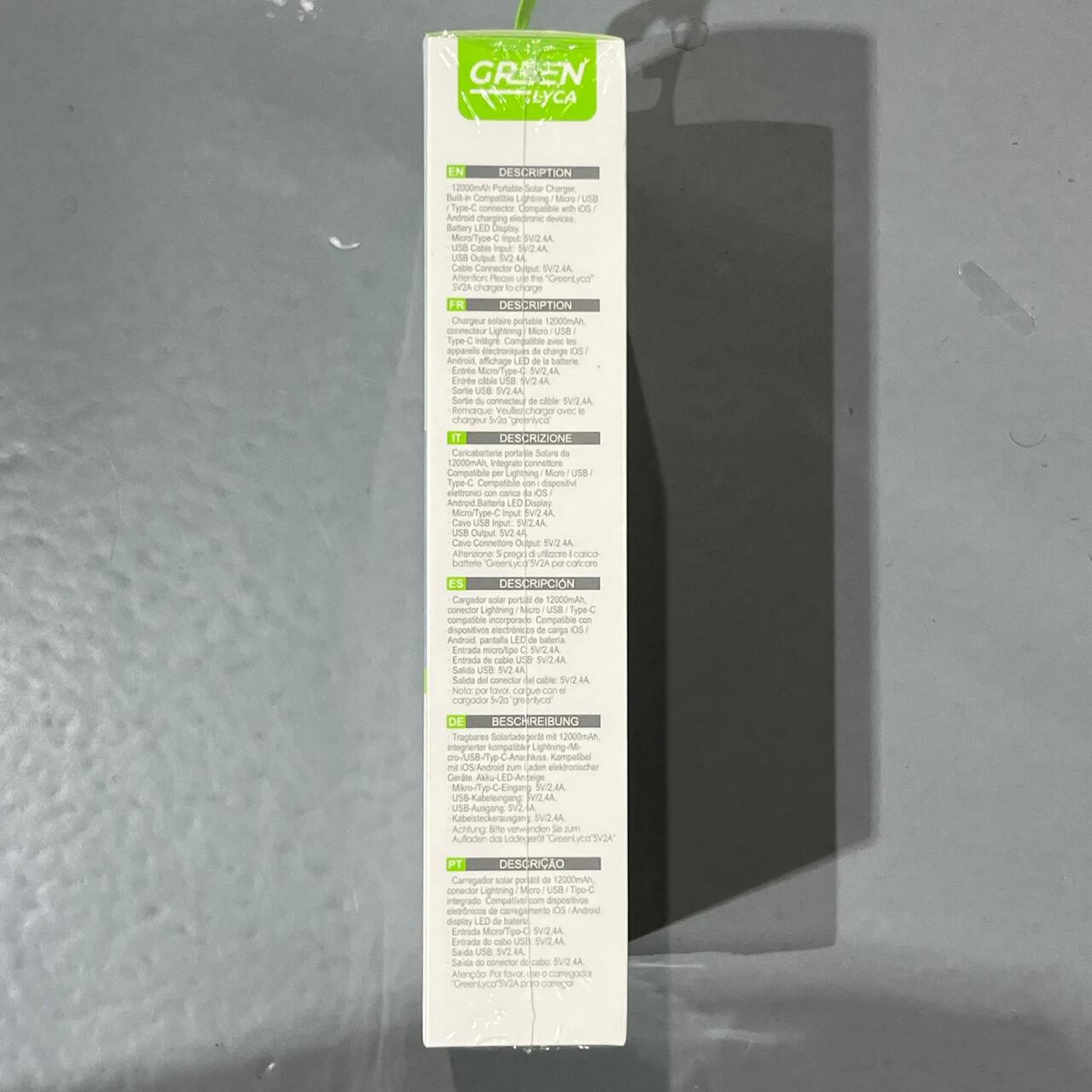 Cargador Solar Portátil 12000mAh con Múltiples Conectores (Lightning, Micro USB, USB y Tipo-C)